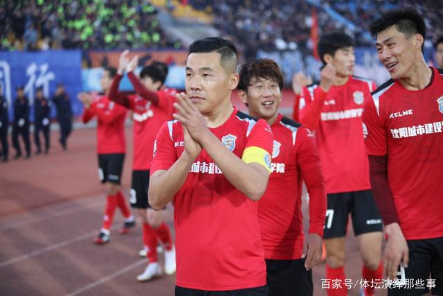 原新疆队后卫黄荣奇加盟广东男篮 1年C类合同