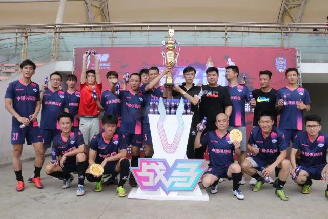 琼斯34+13+10新疆不敌深圳 沈梓捷12+8+5帽