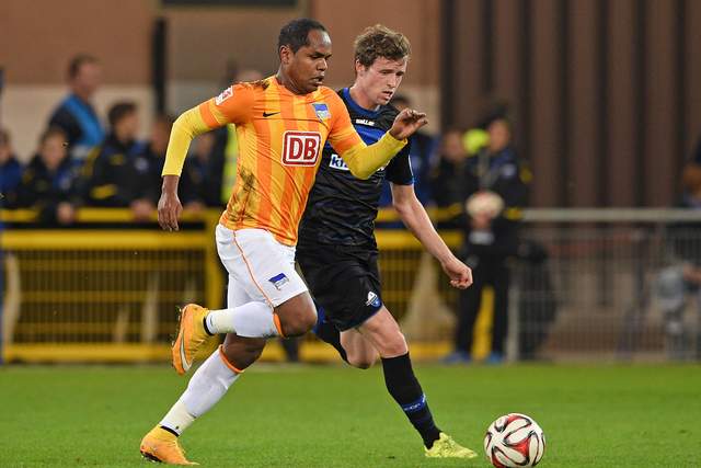 英超-萨拉赫点射加克波破门 利物浦2-0曼城